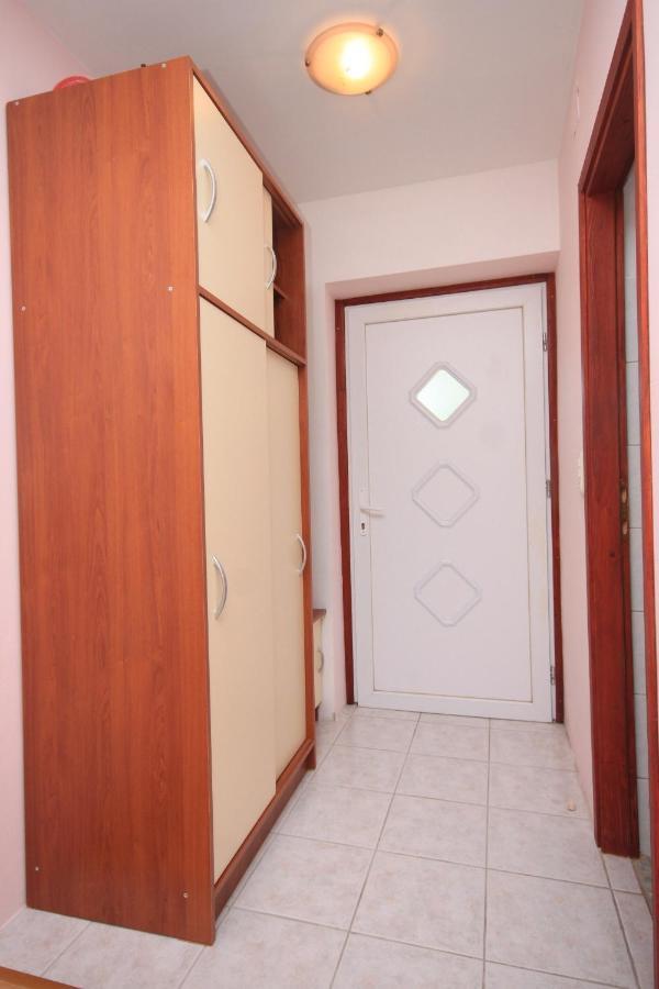 Apartments By The Sea Kali, Ugljan - 8202 Εξωτερικό φωτογραφία