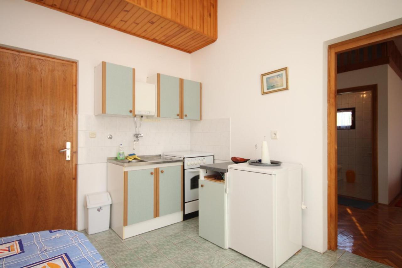 Apartments By The Sea Kali, Ugljan - 8202 Εξωτερικό φωτογραφία