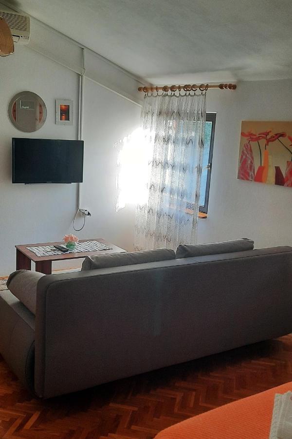 Apartments By The Sea Kali, Ugljan - 8202 Εξωτερικό φωτογραφία